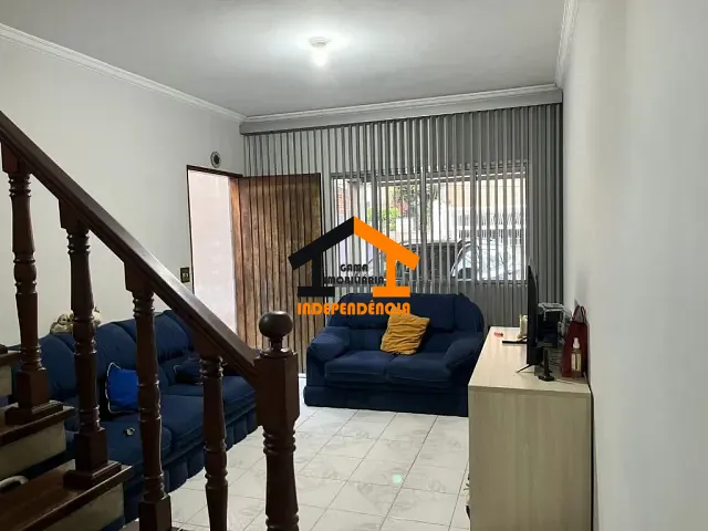Casa com 210m² 4 quartos e 3 banheiros, à venda, no bairro Vila Yara em Osasco