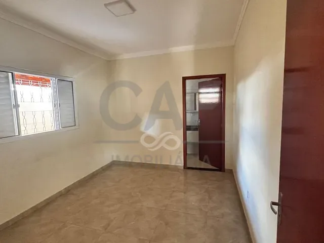 Casa com 500m² 2 quartos e 2 banheiros, para alugar, no bairro Chácaras Recreio Campestre em Santo Antônio de Posse