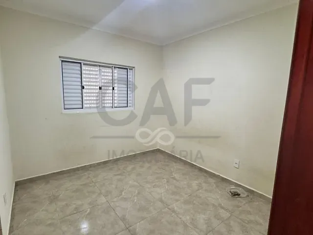 Casa com 500m² 2 quartos e 2 banheiros, para alugar, no bairro Chácaras Recreio Campestre em Santo Antônio de Posse