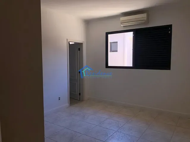 Casa com 325m² 4 quartos e 6 banheiros, à venda ou para alugar, no bairro Jardim Dom Bosco em Indaiatuba