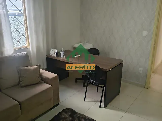 Casa à venda ou para alugar, no bairro Vila Mendonça em Araçatuba