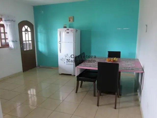 Casa com 290m² 3 quartos e 2 banheiros, à venda, no bairro Parque dos Príncipes em Jacareí
