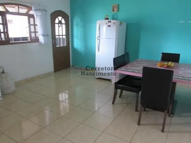 Casa com 290m² 3 quartos e 2 banheiros, à venda, no bairro Parque dos Príncipes em Jacareí