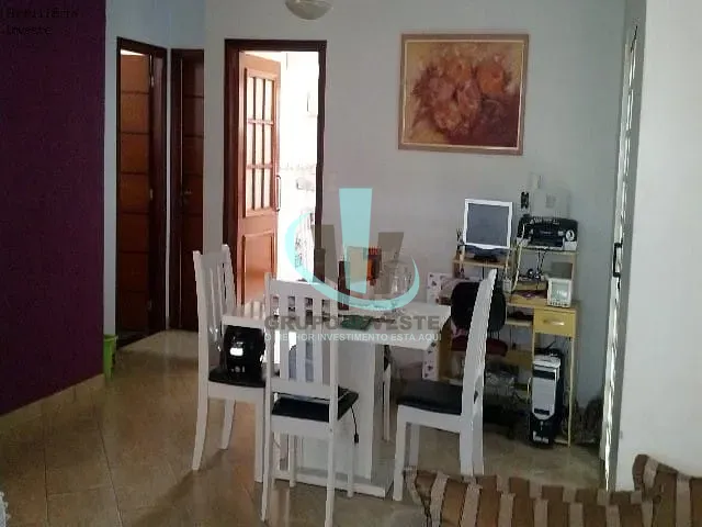 Casa com 260m² 2 quartos e 1 banheiro, à venda, no bairro JARDIM AMÉRICA em ARARAQUARA
