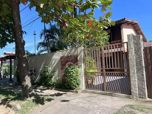 Casa com 336m² 4 quartos e 4 banheiros, à venda, no bairro Barequeçaba em São Sebastião