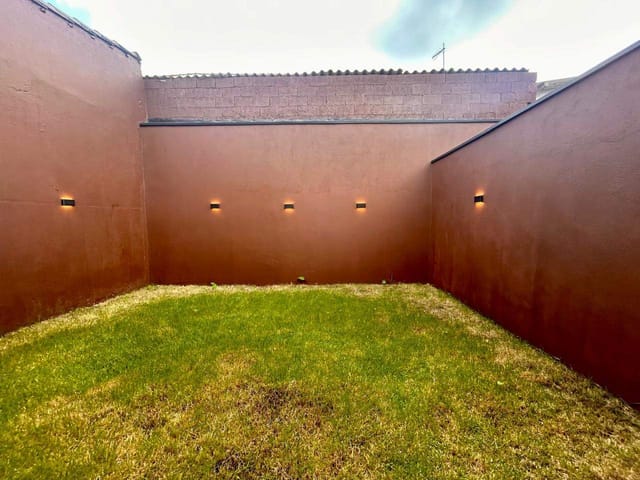 Casa 3 quartos e 2 banheiros, à venda, no bairro Albatróz em Bertioga