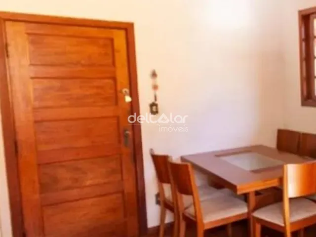 Casa 3 quartos e 2 banheiros, à venda, no bairro Santa Amélia em Belo Horizonte