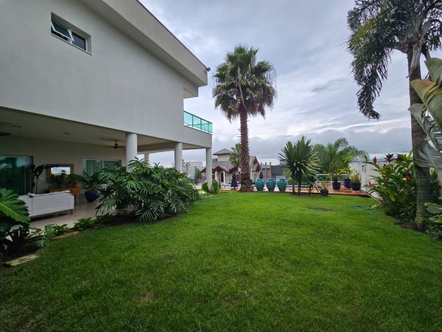 Casa com 940m² 5 quartos e 5 banheiros, à venda, no bairro Condomínio Residencial Jaguary em São José dos Campos