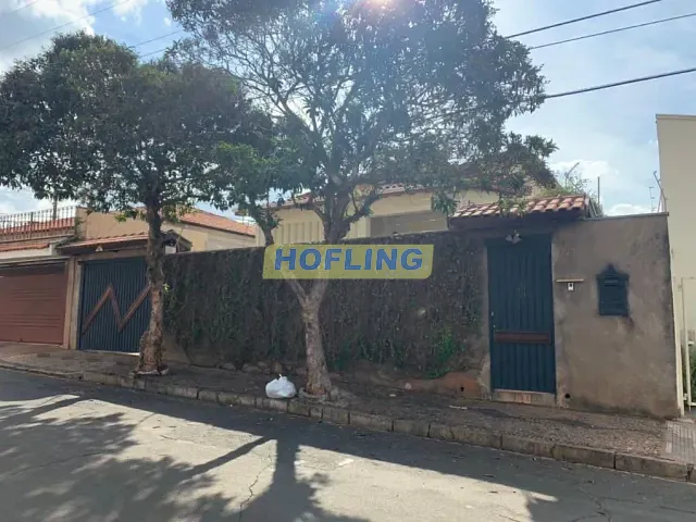 Casa com 434m², à venda, no bairro Centro em Rio Claro