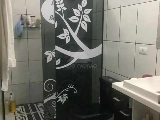 Casa com 270m² 4 quartos e 3 banheiros, à venda, no bairro Vila Guarani em Mauá