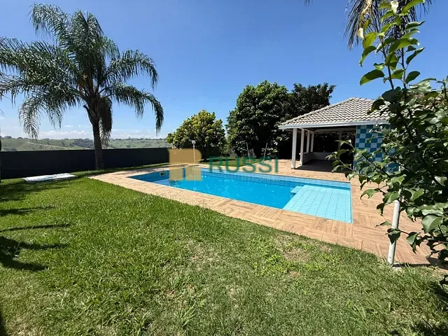 Casa com 1000m² 3 quartos e 4 banheiros, à venda, no bairro Condomínio Residencial Mirante do Vale em Jacareí