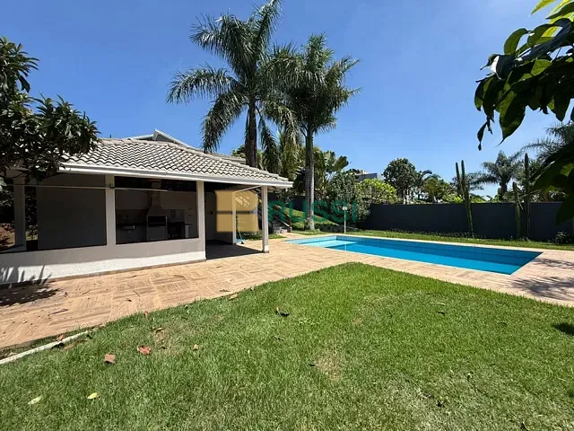 Casa com 1000m² 3 quartos e 4 banheiros, à venda, no bairro Condomínio Residencial Mirante do Vale em Jacareí