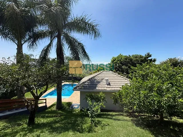 Casa com 1000m² 3 quartos e 4 banheiros, à venda, no bairro Condomínio Residencial Mirante do Vale em Jacareí
