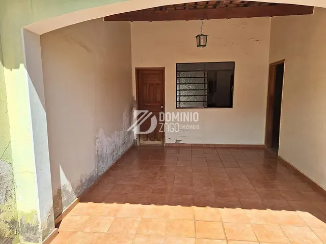 Casa 3 quartos e 2 banheiros, à venda, no bairro Estados Unidos em Uberaba