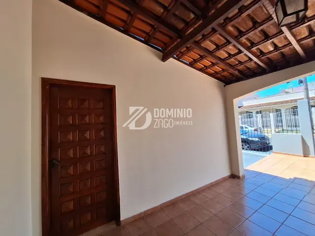 Casa 3 quartos e 2 banheiros, à venda, no bairro Estados Unidos em Uberaba