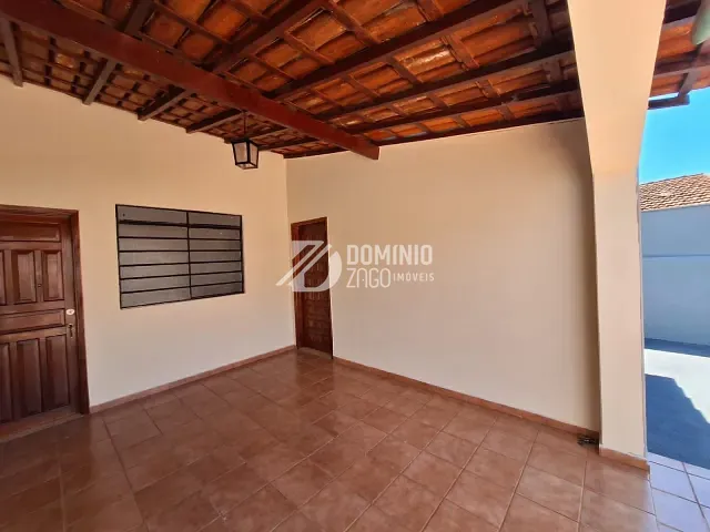 Casa 3 quartos e 2 banheiros, à venda, no bairro Estados Unidos em Uberaba