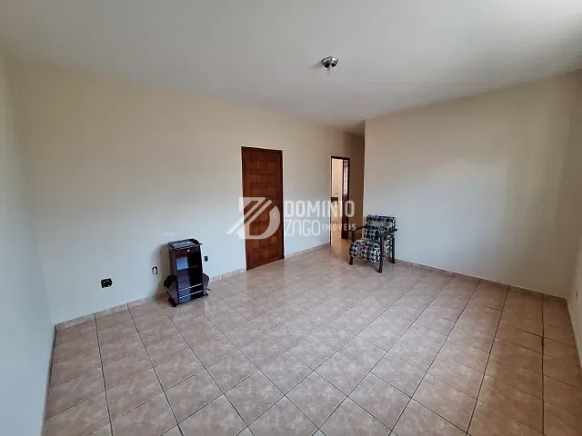 Casa 3 quartos e 2 banheiros, à venda, no bairro Estados Unidos em Uberaba