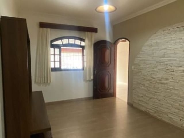 Foto do Casa - Casa com 4 dormitórios à venda, 160 m² por R$ 680.000,00 - Jardim Portugal - São José dos Campos/SP | INDEPENDENCE NEGOCIOS IMOBILIARIOS LTDA