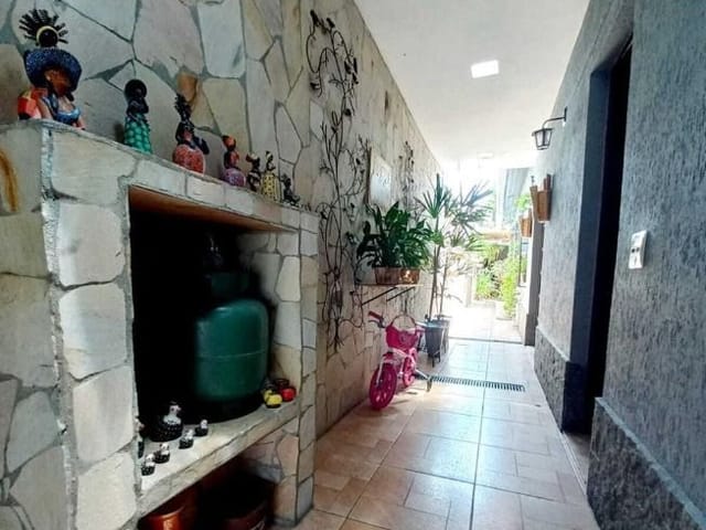 Casa com 128m² 2 quartos e 2 banheiros, à venda, no bairro Jardim Sabiá em Cotia