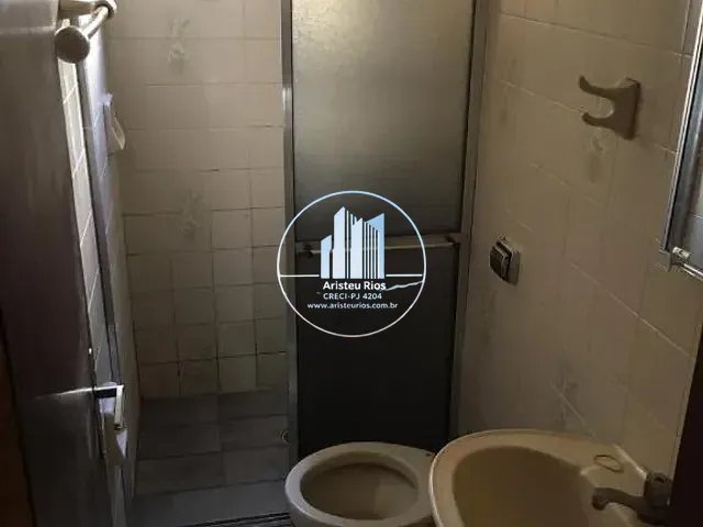 Casa com 90m² 3 quartos e 1 banheiro, à venda, no bairro Jardim Olímpico em Pouso Alegre