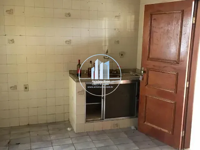 Casa com 90m² 3 quartos e 1 banheiro, à venda, no bairro Jardim Olímpico em Pouso Alegre
