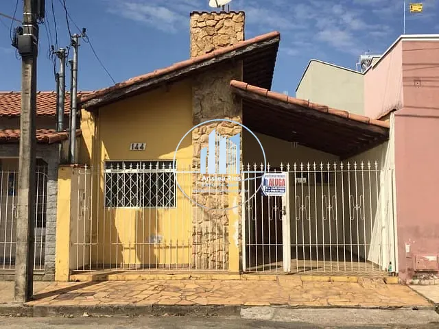 Casa com 90m² 3 quartos e 1 banheiro, à venda, no bairro Jardim Olímpico em Pouso Alegre