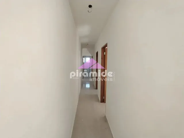 Casa com 140m² 3 quartos e 2 banheiros, à venda, no bairro Jardim São Leopoldo em São José Dos Campos