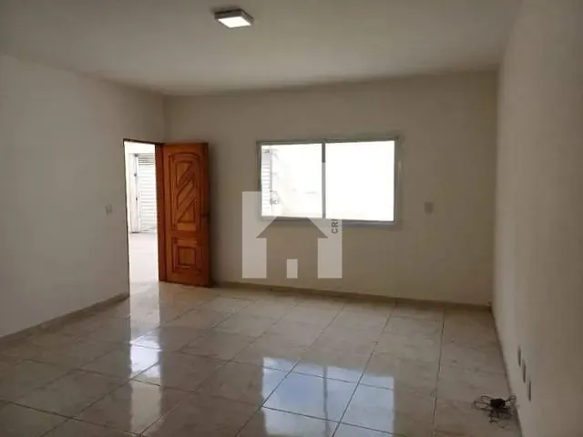Casa com 300m² 3 quartos e 1 banheiro, à venda, no bairro Bela Vista em Jundiaí