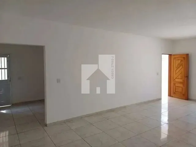 Casa com 300m² 3 quartos e 1 banheiro, à venda, no bairro Bela Vista em Jundiaí