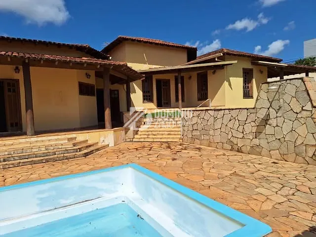 Casa 4 quartos e 7 banheiros, à venda, no bairro Santa Maria em Uberaba