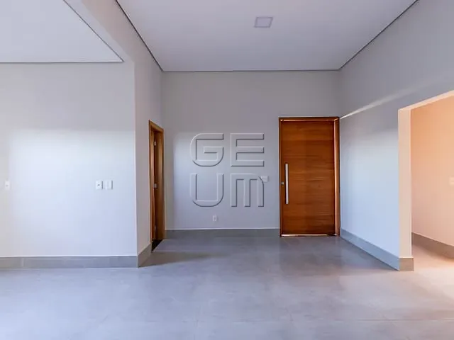 Casa 3 quartos e 2 banheiros, à venda, no bairro Marumbi em Londrina