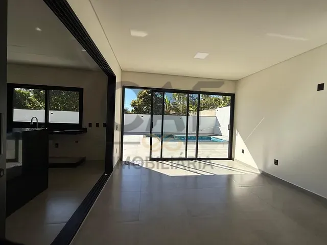 Casa com 580m² 3 quartos e 3 banheiros, à venda, no bairro Condomínio Ana Helena em Jaguariúna