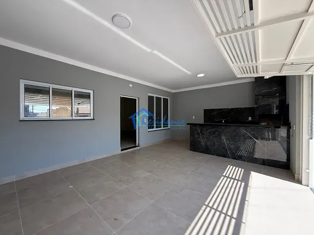 Casa com 150m² 3 quartos e 2 banheiros, à venda, no bairro Jardim Residencial Nova Veneza em Indaiatuba