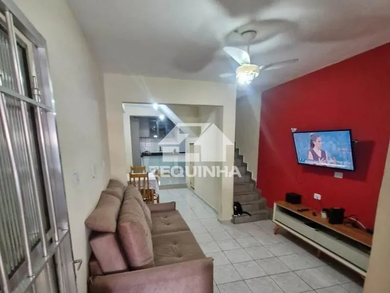Casa, 3 quartos, 141 m² - Foto 1