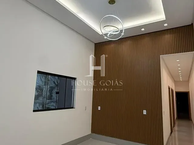Casa com 135m² 3 quartos e 2 banheiros, à venda, no bairro Jardim Balneário Meia Ponte em Goiânia