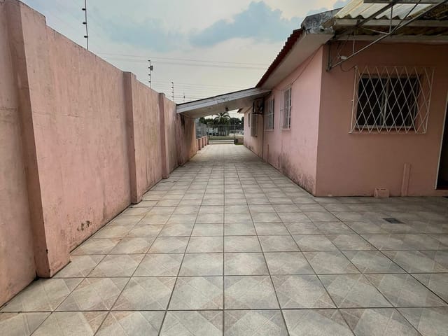 Casa com 516m² 4 quartos e 2 banheiros, à venda, no bairro Três Vendas em Pelotas