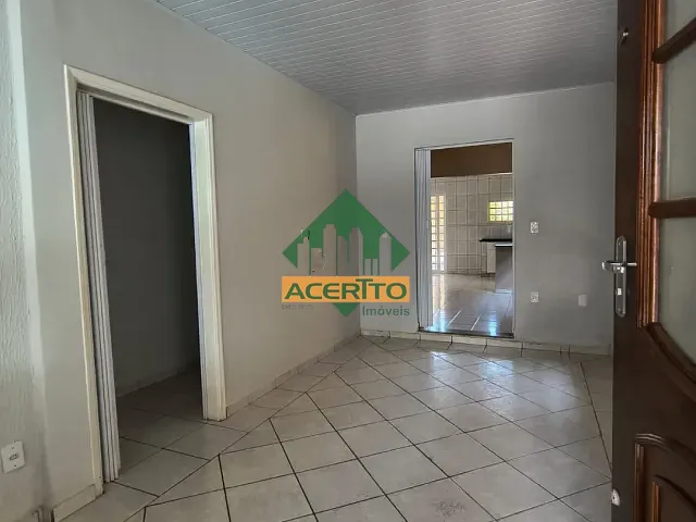 Casa com 300m² 3 quartos e 3 banheiros, à venda, no bairro Vila Estádio em Araçatuba