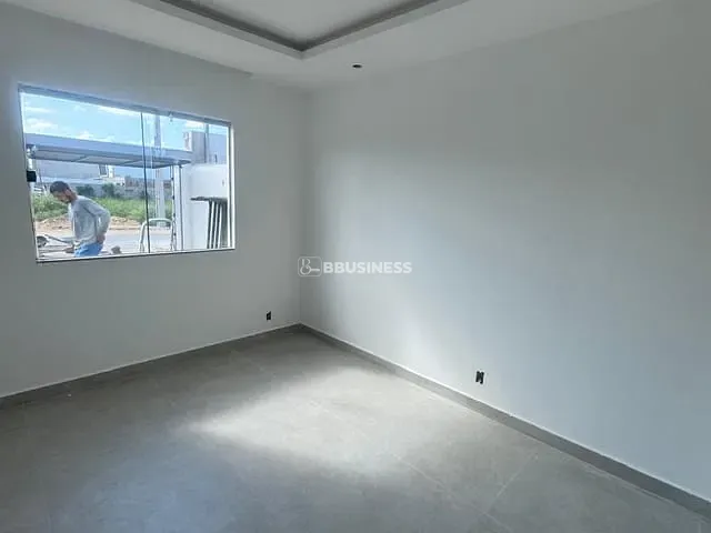 Casa 2 quartos e 3 banheiros, à venda, no bairro Cidade Jardim em Campos dos Goytacazes