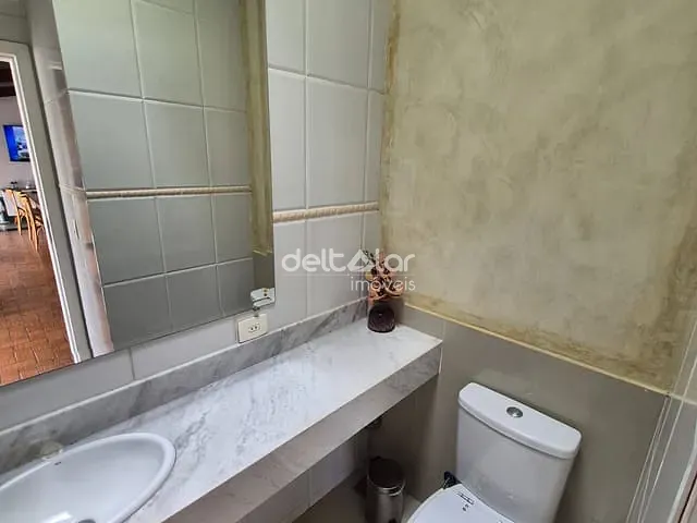 Casa com 300m² 3 quartos e 4 banheiros, à venda, no bairro Planalto em Belo Horizonte