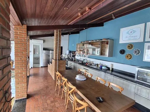 Casa com 300m² 3 quartos e 4 banheiros, à venda, no bairro Planalto em Belo Horizonte