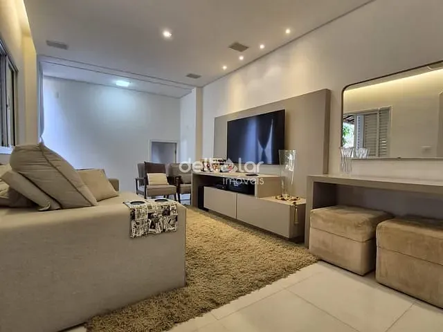 Casa com 300m² 3 quartos e 4 banheiros, à venda, no bairro Planalto em Belo Horizonte