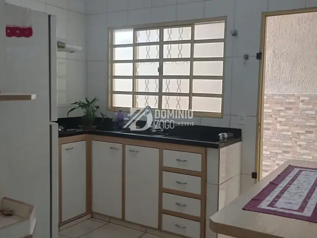 Casa 3 quartos e 2 banheiros, à venda, no bairro Jardim Maracanã em Uberaba