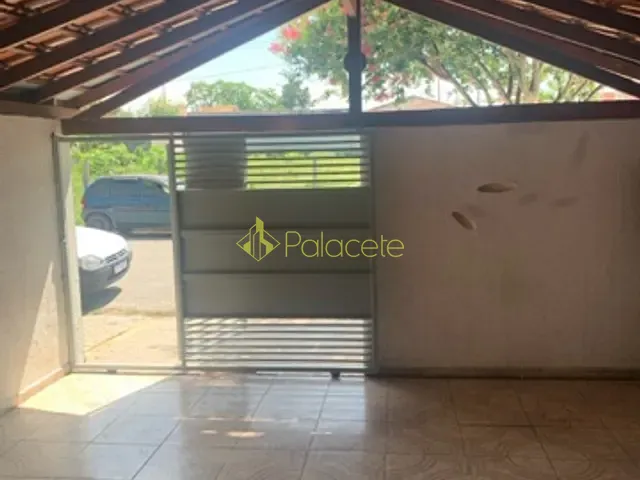 Casa com 150m² 2 quartos e 1 banheiro, à venda, no bairro Jardim Regina (Moreira César) em Pindamonhangaba