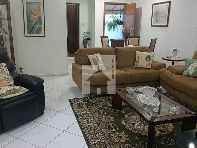 Casa com 302m² 4 quartos e 2 banheiros, à venda, no bairro Ponte de São João em Jundiaí