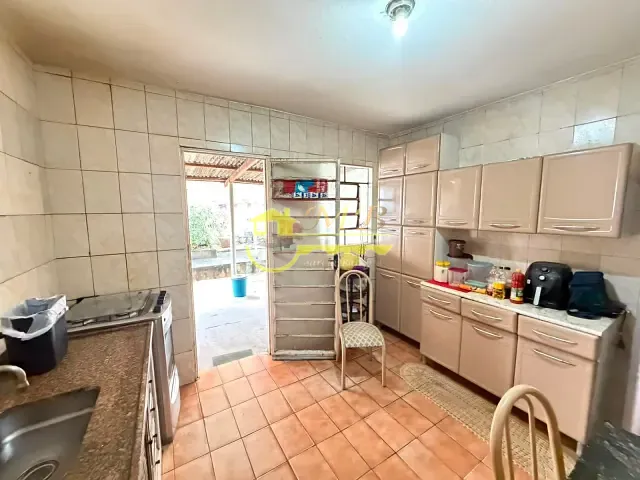 Casa 3 quartos e 2 banheiros, à venda, no bairro Dic I (Conjunto Habitacional Monsenhor Luiz Fernando Abreu) em Campinas