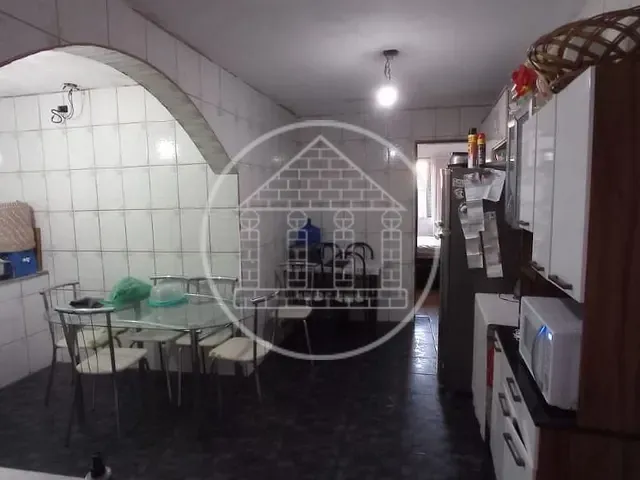 Casa com 300m² 2 quartos e 2 banheiros, à venda, no bairro Jardim Santa Rita em São Paulo
