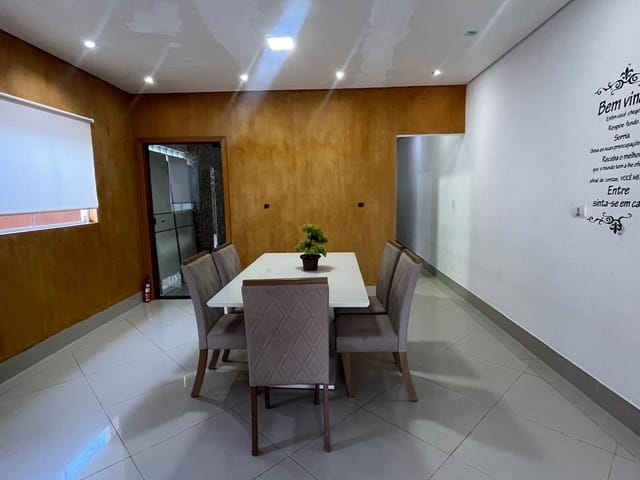 Casa 3 quartos e 3 banheiros, à venda ou para alugar, no bairro Maitinga em Bertioga