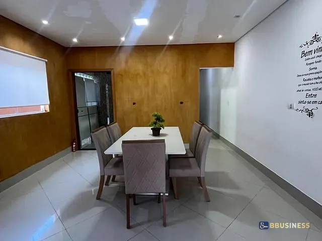 Casa 3 quartos e 3 banheiros, à venda ou para alugar, no bairro Maitinga em Bertioga