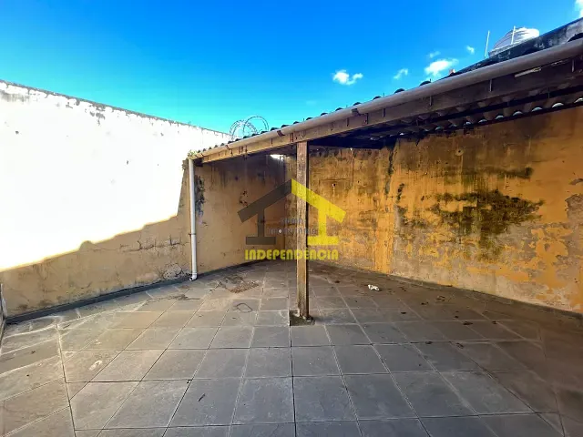 Casa 2 quartos e 2 banheiros, à venda, no bairro Jardim das Nações em Itatiba