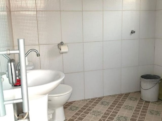 Casa com 250m² 2 quartos e 2 banheiros, à venda, no bairro Jardim das Cerejeiras em Cotia